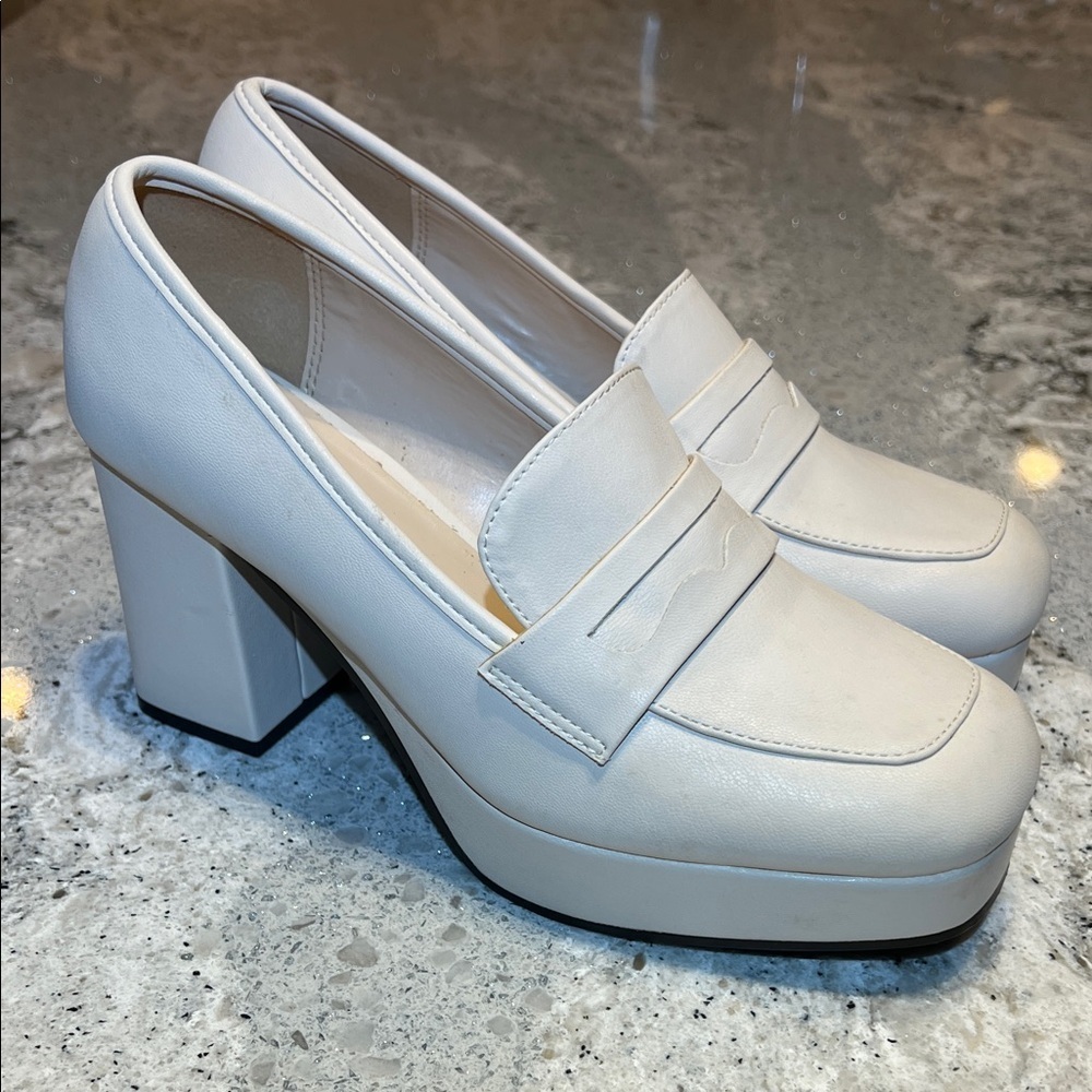 Urban Outfitters Cream Platform Loafers Size EU37